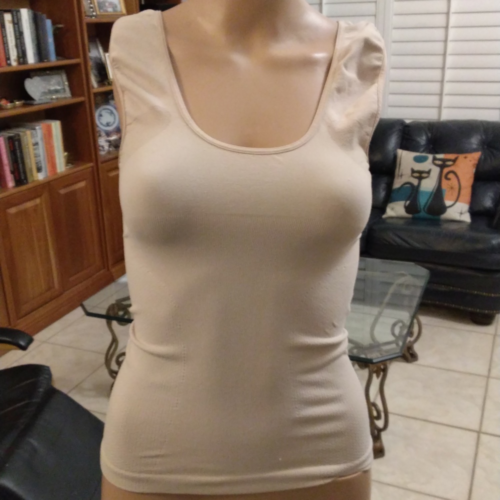 SHAPEWEAR TANK